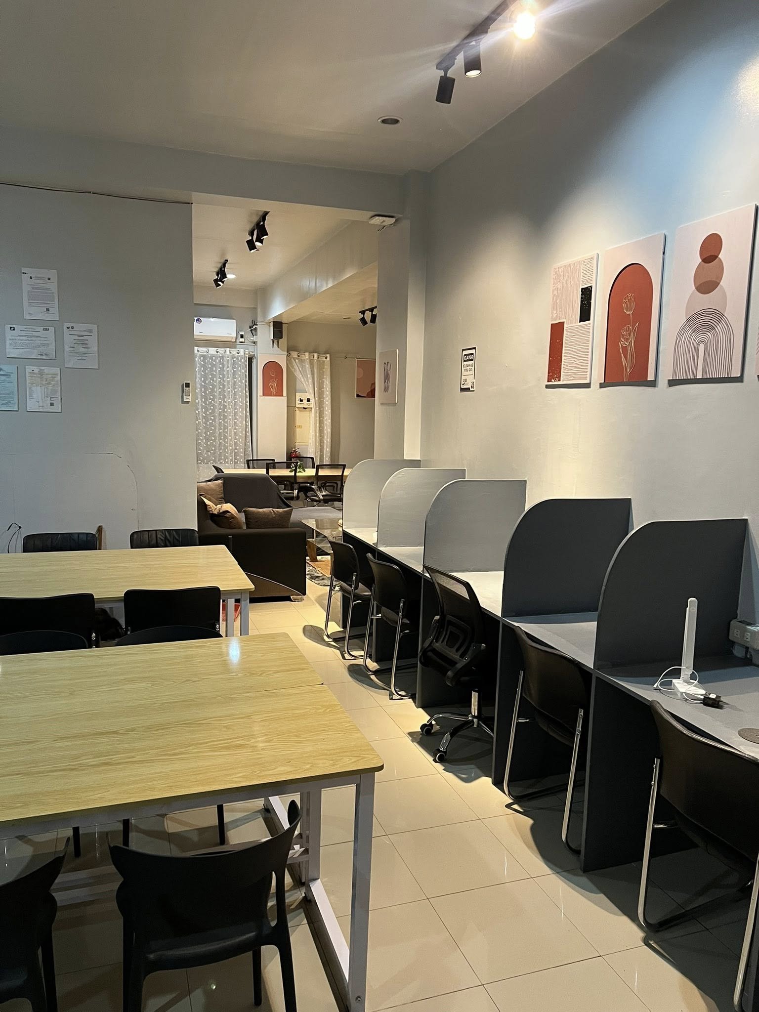 Study tables area